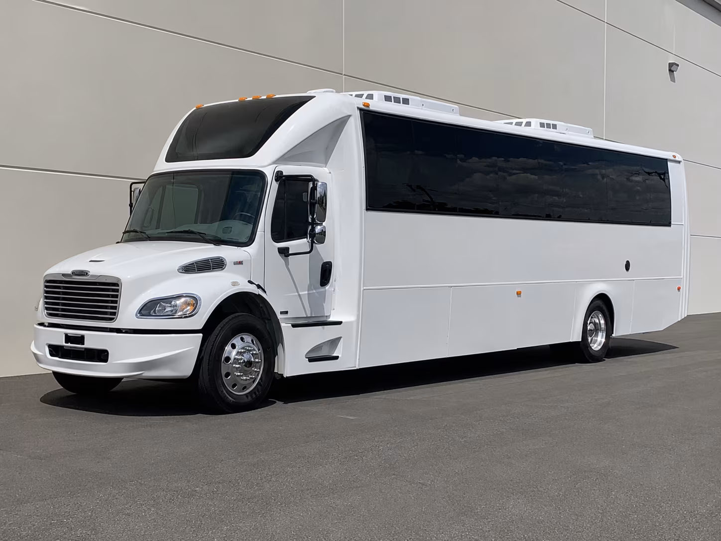 bachelorette party bus rentals for a night out in yuma