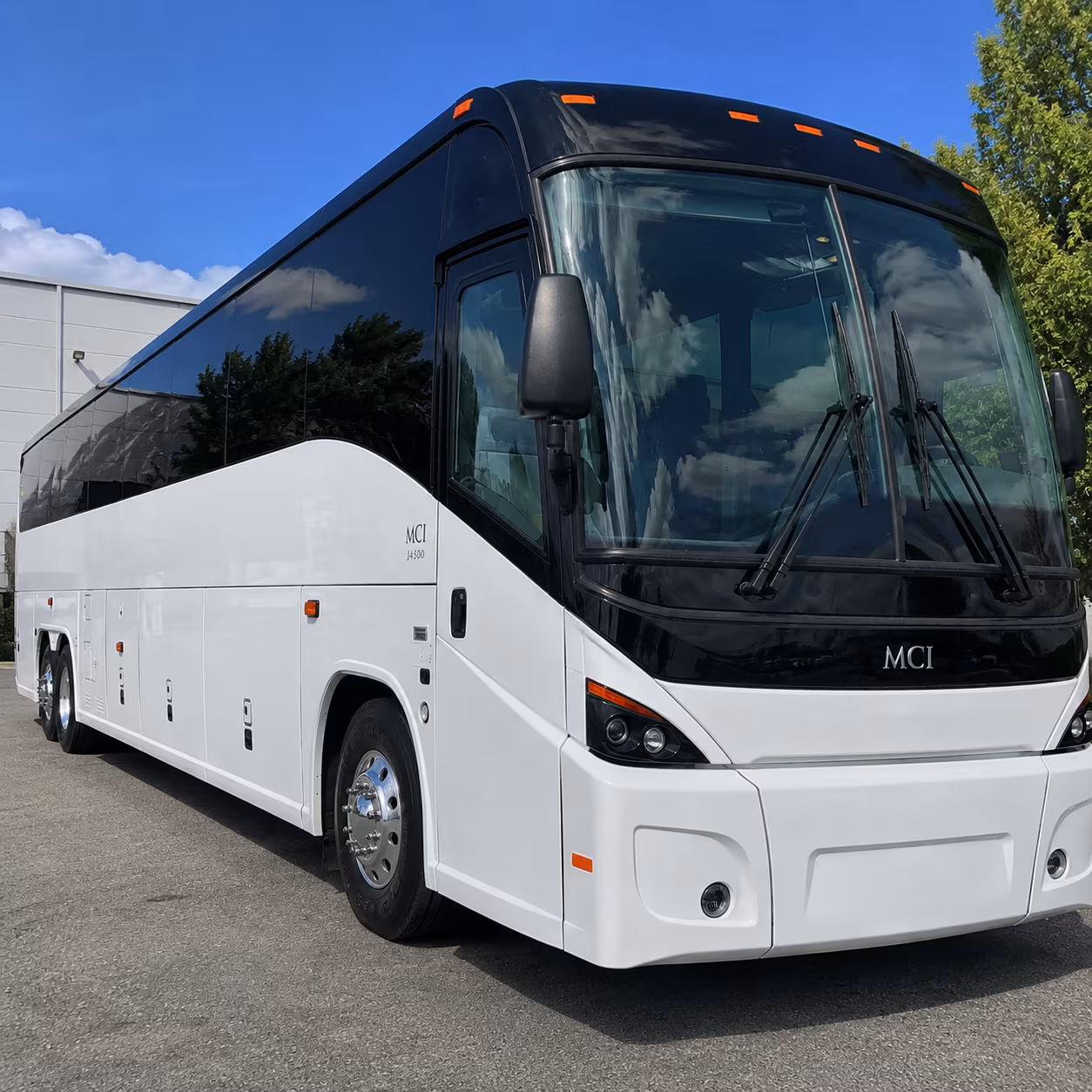 shift change shuttle buses for yuma regional medical center and healthcare teams