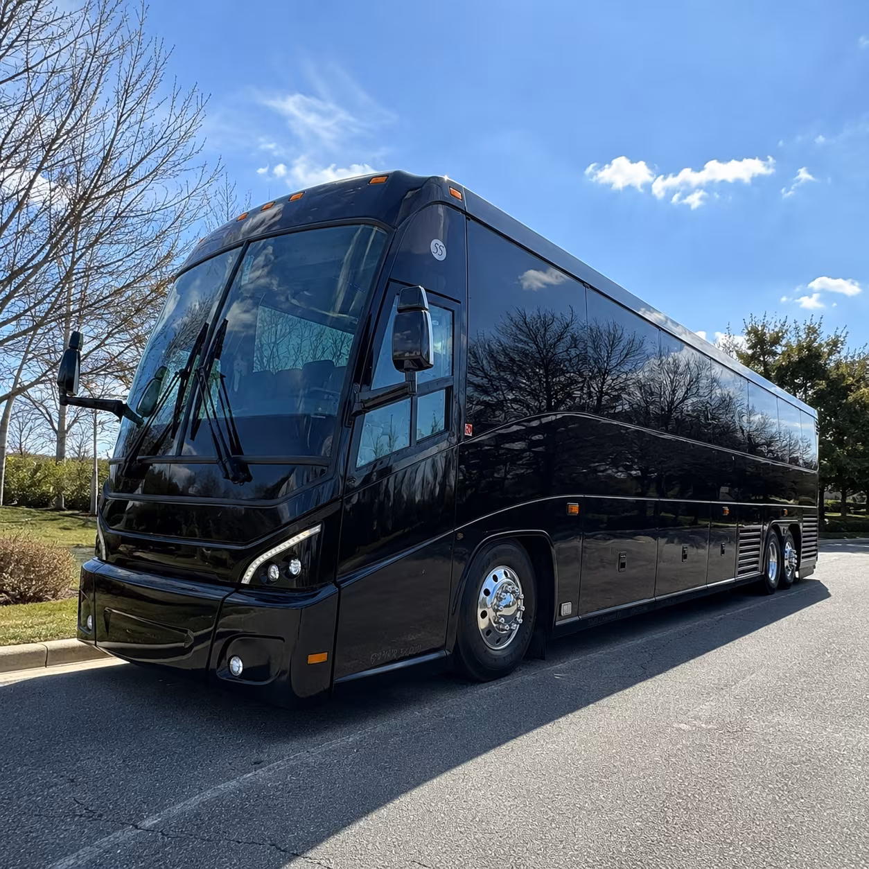 why yuma youth groups love renting a charter bus for trips to phoenix and san diego